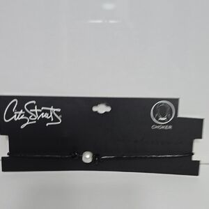 Black Cord Choker with Pearl Accent